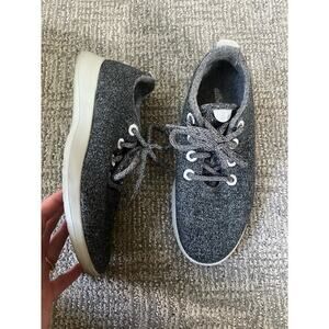 All bird womens wool gray running sneakers size 8 great condition 
Allbird